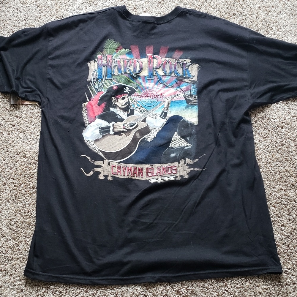 NWT Hard Rock Cafe Cayman Islands tee